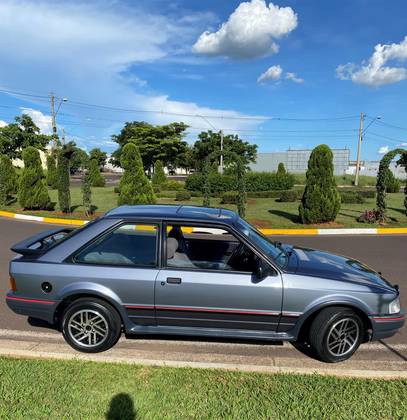 FORD ESCORT 1.8 XR3 8V ÁLCOOL 2P MANUAL